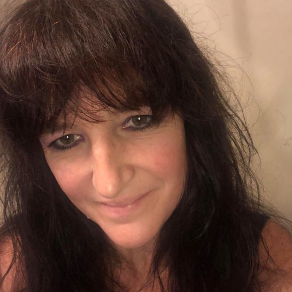 Profile Picture of Michelle Jedra-sawicky (@mlsx3) on Poshmark
