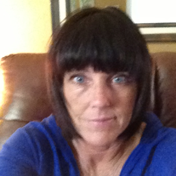 Profile Picture of Teri Bedenbaugh (@teribedenbaugh) on Poshmark