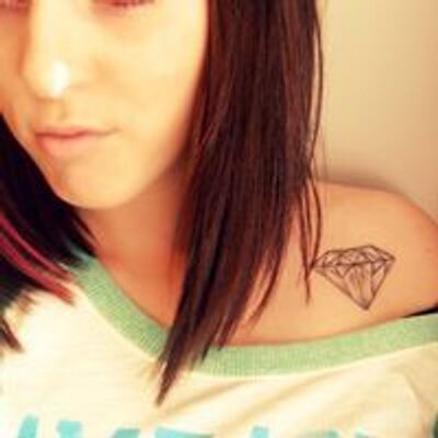 Profile Picture of Kim Barron (@KimBarron13) on Twitter