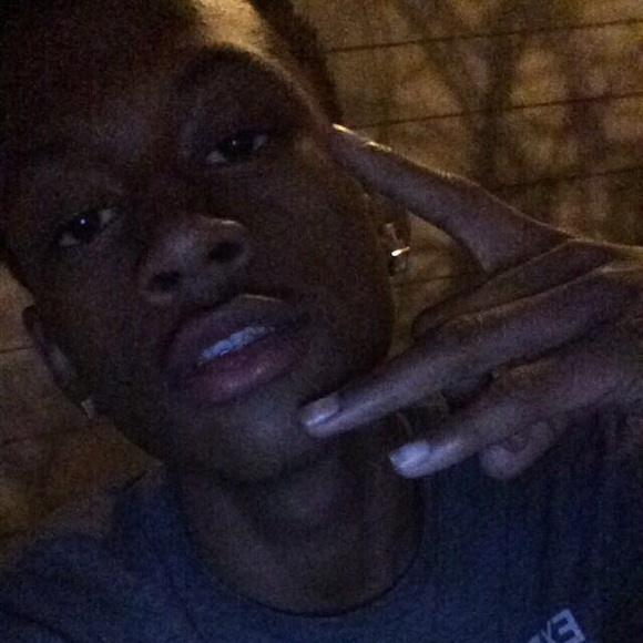 Profile Picture of Brandon Bradley (@branbran11) on Poshmark