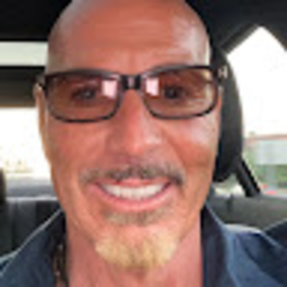 Profile Picture of Joseph Mascetti (@josephmascetti) on Poshmark