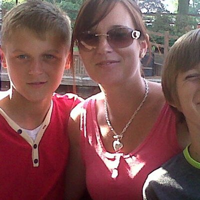 Profile Picture of Claire Dix (@clairedix32) on Twitter