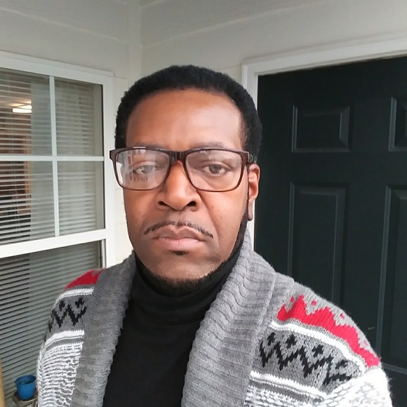 Profile Picture of Wendell Simmons (@wendellburt48) on Poshmark