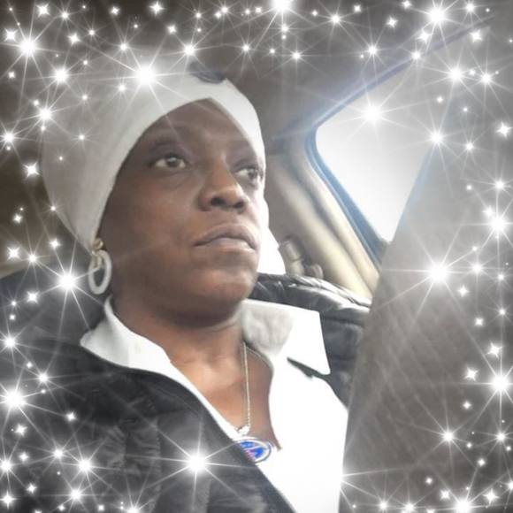 Profile Picture of Joyleen Bey (@joyleenbey) on Poshmark