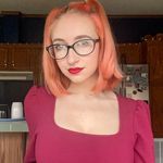 Profile Picture of Rebecca Brady (@itsrebeccabrady) on Instagram