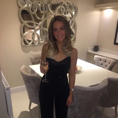 Profile Picture of Mollie Barrett (@MollieBarrettx) on Twitter