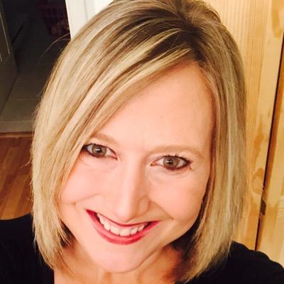 Profile Picture of Lisa Calef-Boring (@calef_lisa) on Twitter