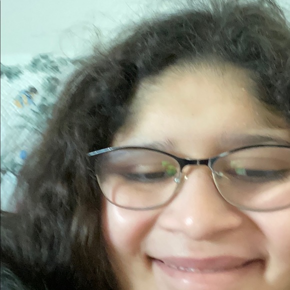 Profile Picture of Rosine Metoyer (@rosinemetoyer) on Poshmark