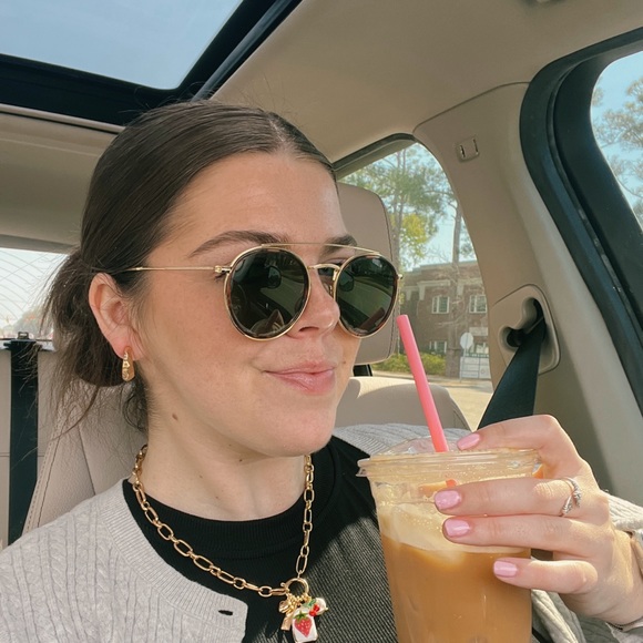 Profile Picture of Staley Temple (@staley_t) on Poshmark