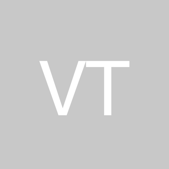 Vanessa Thomason - Poshmark Profile Picture of Vanessa Thomason (@flyfinessa) on Poshmark