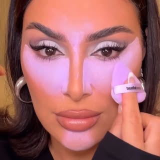 Profile Picture of Huda Kattan (@hudabeauty) on Instagram
