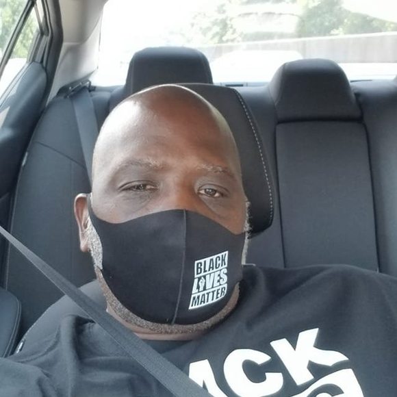 Profile Picture of Robert Bonner (@rbonner2054) on Poshmark