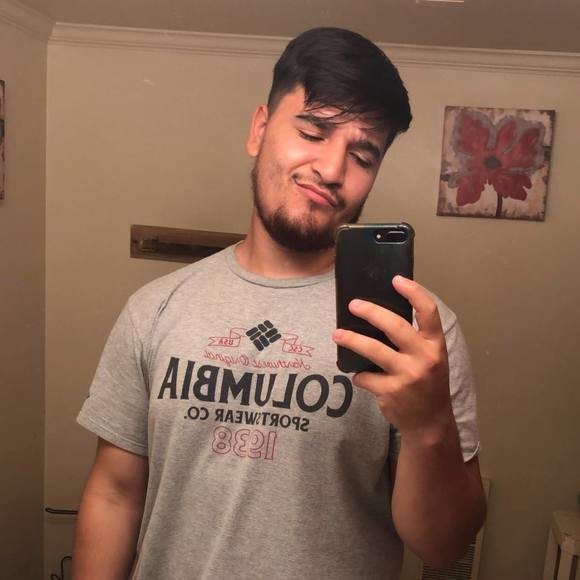 Profile Picture of Cory Rodriguez (@cesar228) on Poshmark