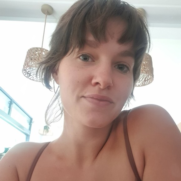 Profile Picture of Rebekka Mauer (@rebekkamauer) on Poshmark