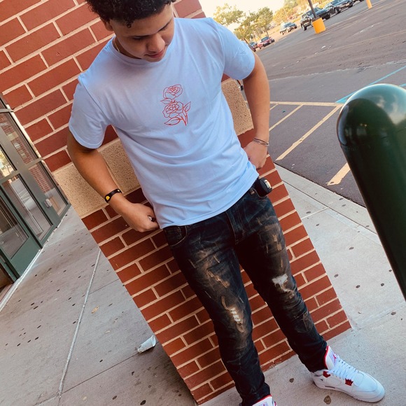 Profile Picture of Harver Portes (@superpaco) on Poshmark