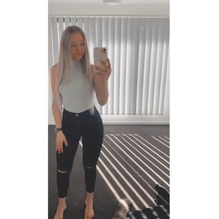 Profile Picture of Madelin Hutton (@madelin.hutton) on Facebook