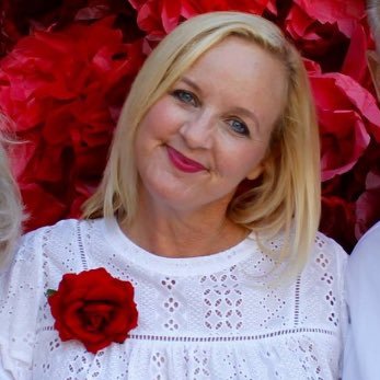 Profile Picture of Shana McLean Moore (@ShanaMcMoore) on Twitter