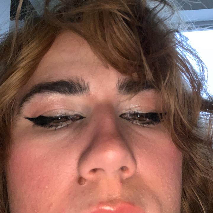 Profile Picture of user2254352805536 (@@catherinetryharder) on Tiktok