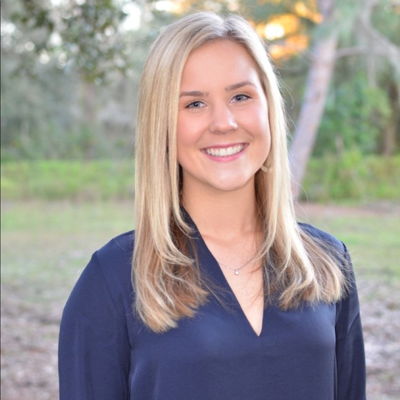 Profile Picture of Kylee Graham (@kyleegraham) on Poshmark