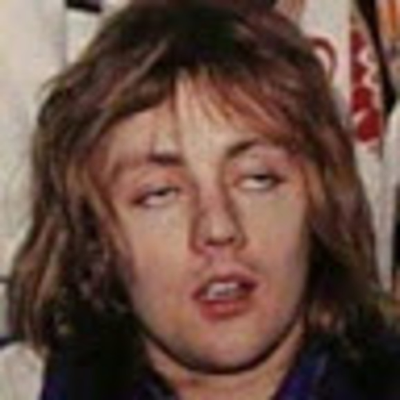 Profile Picture of Carolanne Forgues (@carolanneforgue) on Poshmark