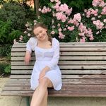 Profile Picture of Chloe Schwartz (@cchloeschwartz) on Instagram