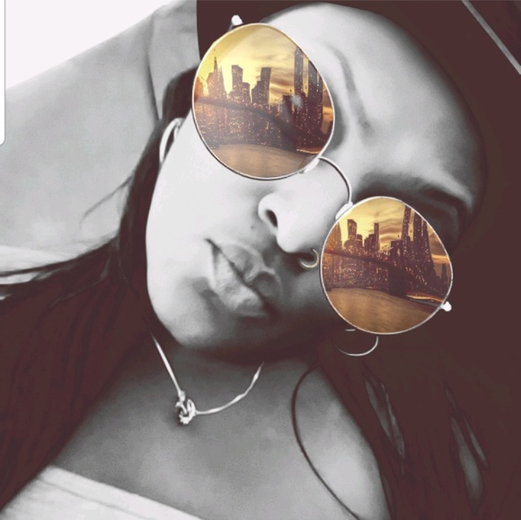 Profile Picture of Dawn Jordan (@dawnja5402) on Poshmark