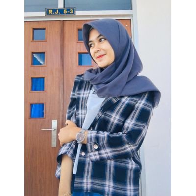 Profile Picture of Mia Maya Ulfa (@miamayaulfa3) on Twitter