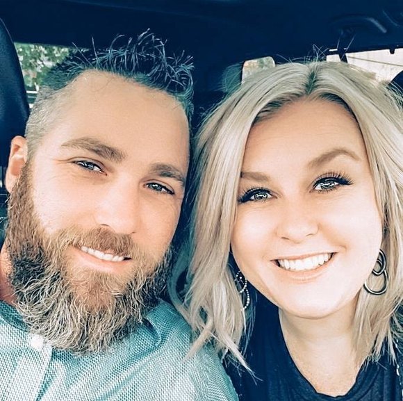 Profile Picture of Danielle Wooten (@danielle_wooten) on Poshmark