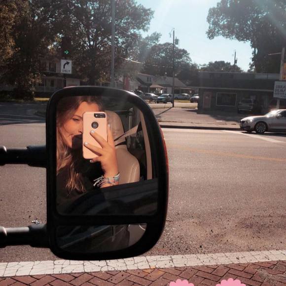 Profile Picture of Mallory Brylewski (@m_brylewski) on Poshmark