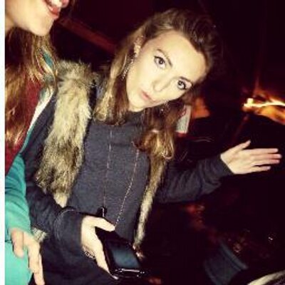 Profile Picture of Phoebe Thomas (@Phoebe_t) on Twitter