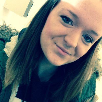 Profile Picture of Mona Larsen (@queenbee4550) on Twitter