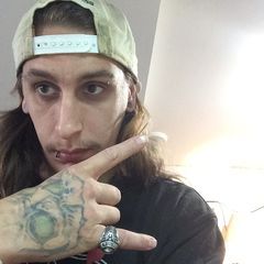 Profile Picture of mouche 🪰🪰 (@bryanmarcoux) on Tiktok
