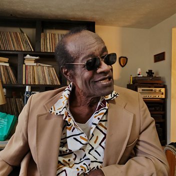 Profile Picture of George Ayittey (@ayittey) on Twitter