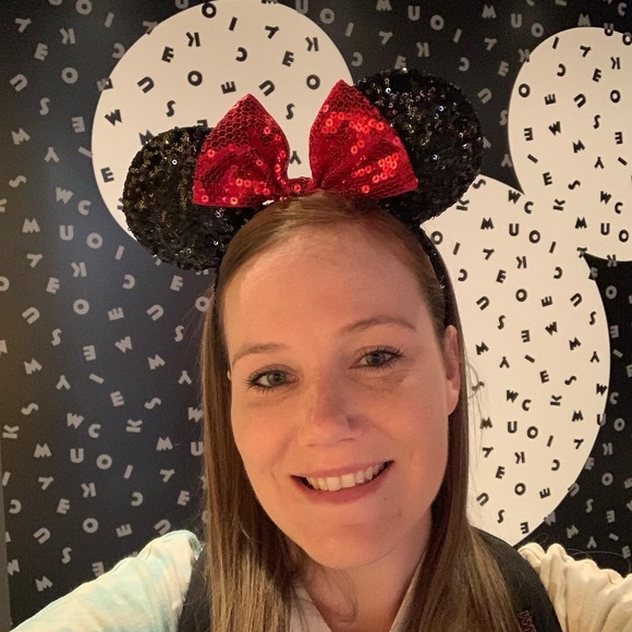 Profile Picture of Brittney Stevenson (@bstevensin) on Poshmark