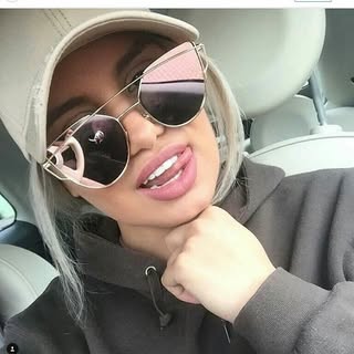 Profile Picture of rebecca pinton (@rebecca.pi) on Instagram