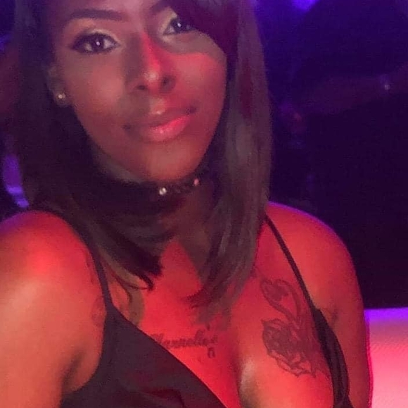 Profile Picture of Kacy Kyles (@kacykyles) on Poshmark