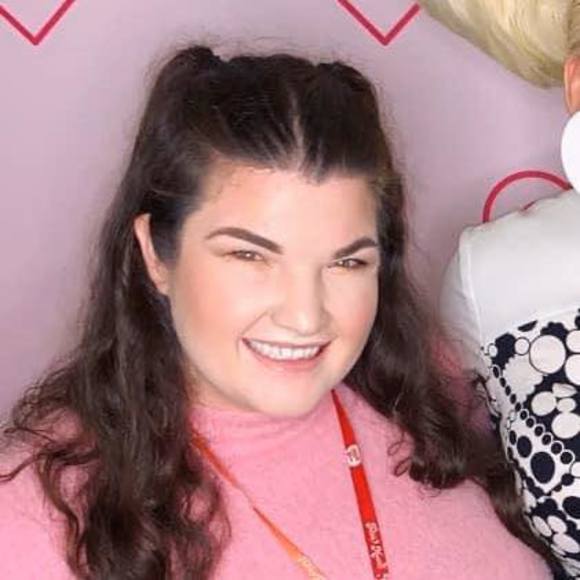 Profile Picture of Audrey Forrest (@audreyforrest8) on Poshmark