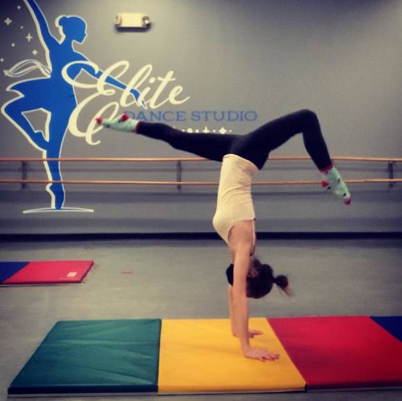 Profile Picture of Laurel Cherrier (@lcherr) on Poshmark