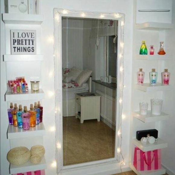 Profile Picture of Briana Hynes (@brianahynes) on Poshmark