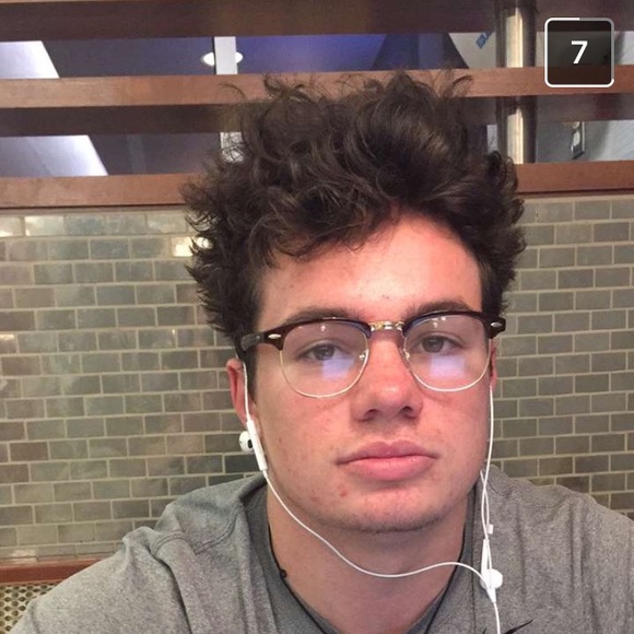 Profile Picture of Bradley Mashburn (@bradleymash) on Poshmark