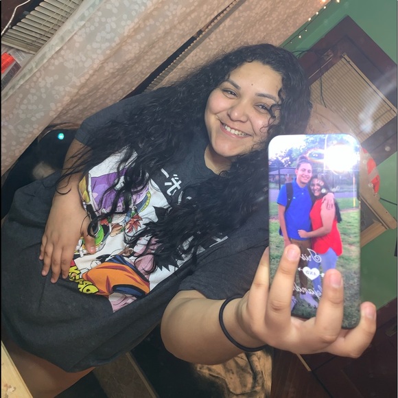 Profile Picture of Iris Gallegos (@irisegallegos) on Poshmark
