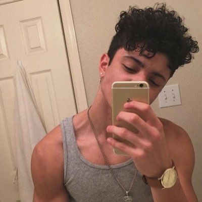 Profile Picture of Randall Bishop (@Bishop17Randall) on Twitter