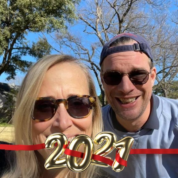 Profile Picture of Christi Feustel (@christifeustel) on Poshmark