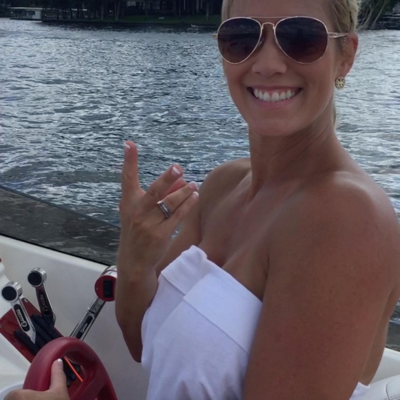 Profile Picture of Tya Neely smith (@tyasmith) on Poshmark