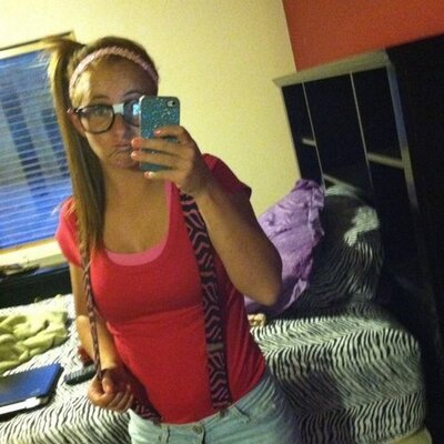 Profile Picture of Taylor Leigh (@taylor_sutliff) on Twitter