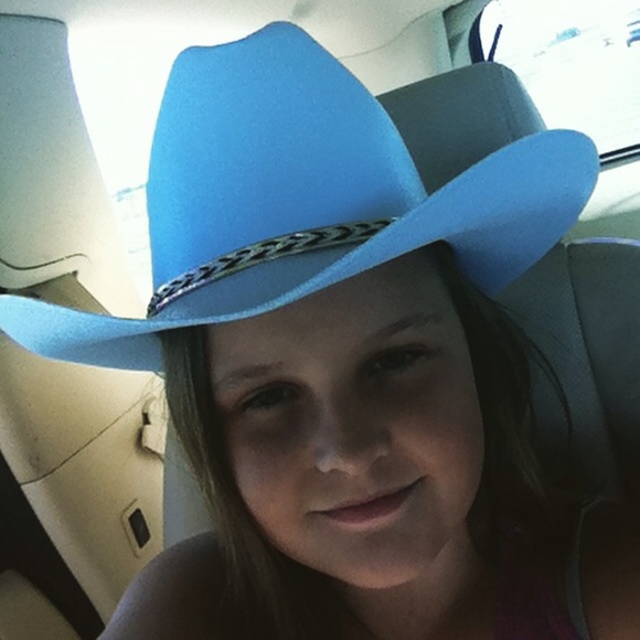 Profile Picture of Reese Siebenmorgen (@reese11___) on Poshmark