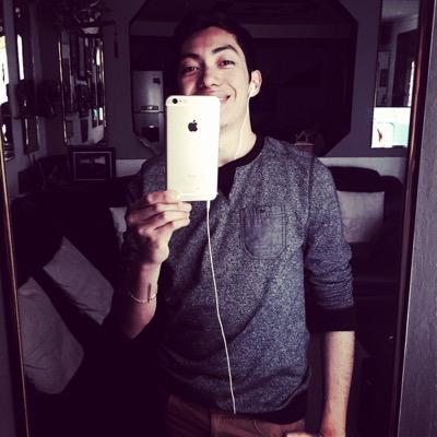 Profile Picture of Robert Alvarado (@robetiipop) on Twitter