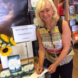 Profile Picture of Mandy James (@mandy.james.33) on Facebook