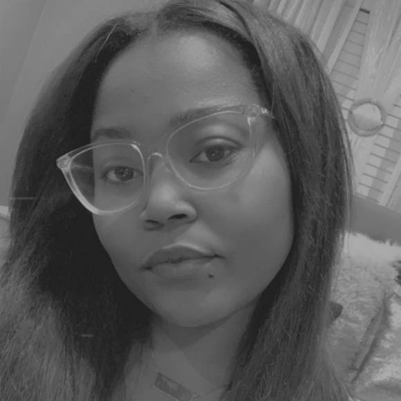 Profile Picture of Michaela Singleton (@singlemr01) on Poshmark