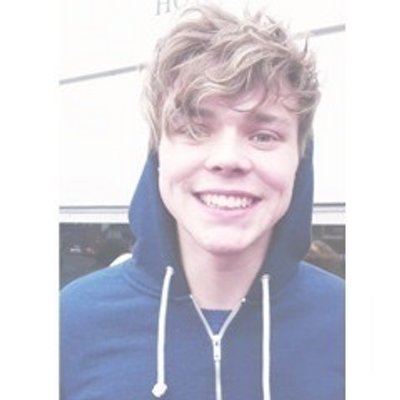 Profile Picture of Riley  ☠ Pls Ashton (@ANGELlRWIN) on Twitter